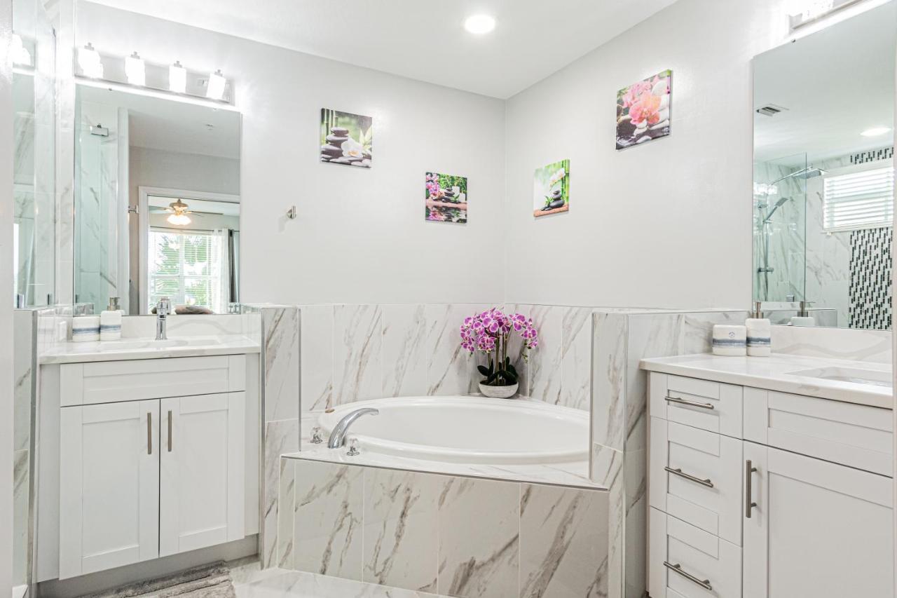 Greenlinks At Lely Luxury White Orchid Fully Renovated Modern 1St Floor 3Bdr Golf Resort Villa North North Naples Exterior foto